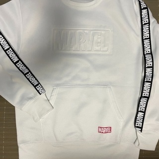 決まりました　　お譲りします MARVEL トレーナー