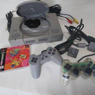 PlayStation PS oneとコントローラーなどの画像