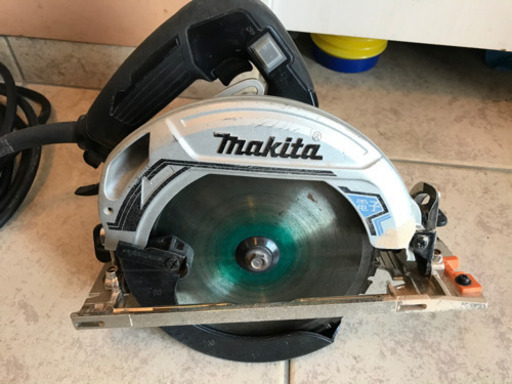 マキタ　丸ノコ　DIYにいかがですか？　値下げしました‼️