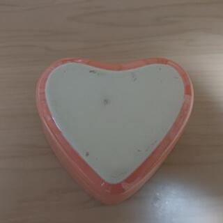 お値下げ☆ハート形ココットの画像