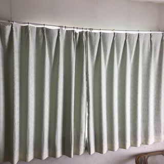 カーテン小
