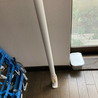 物干し　突っ張り　ポールの画像