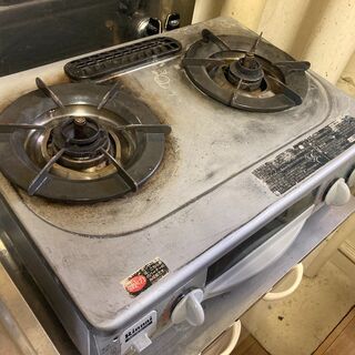 ガスレンジ2口魚焼き器付（使用に問題ありませんが傷だらけです）