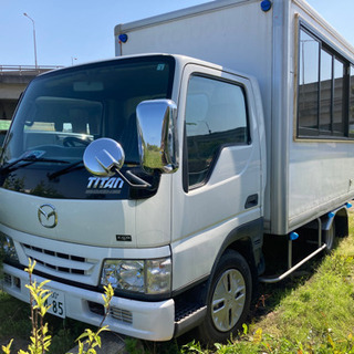 業界最安値　破格設定Part2 タイタン　キッチンカー　新品未使用