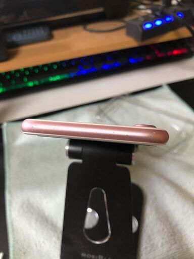 【取引中引き渡し待ち中】【重要追記あり説明よく読んでください】iPhone７　ローズゴールド１２8GB SIMロック解除済み　バッテリ