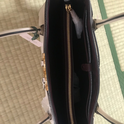 Kate spadeハンドバック