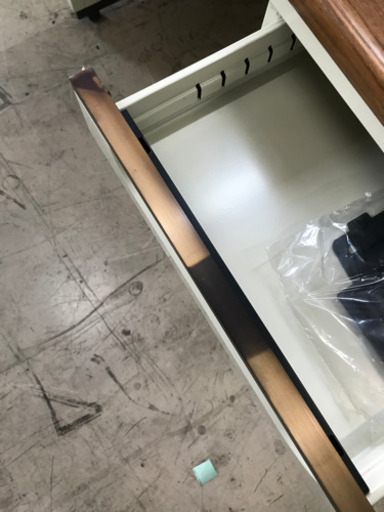 ★お取引完了しました【在庫処分価格】【保管品新品】PLUS木目調片袖机②⭐︎