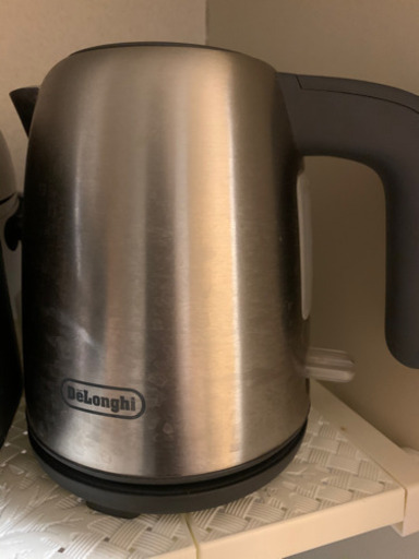 【先着順】Delonghi デロンギ 電気ケトル