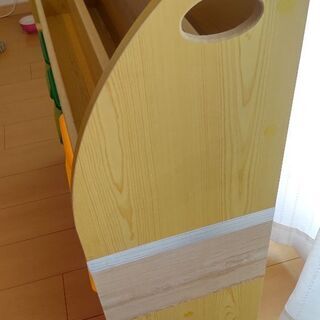 (交渉中)本とおもちゃ棚 本棚 収納の画像