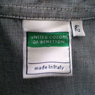 イタリア製UNITED COLORS OF BENETTON ベネトンシャツ４２の画像