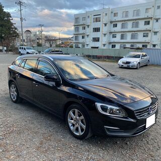 ■ H26 VOLVO V60 T4 SE