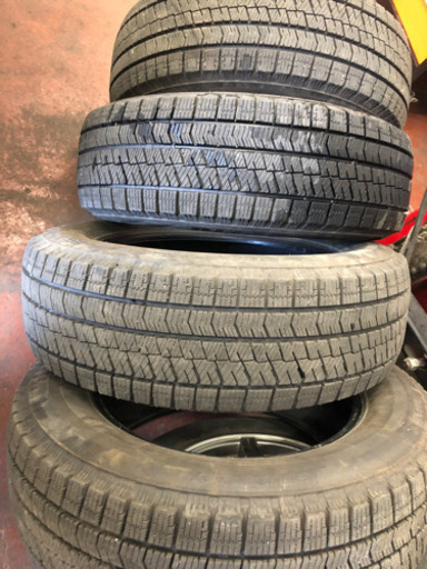 BS BLIZZAK VRX2 205/65R16