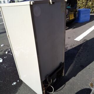 小型冷凍冷蔵庫差し上げます。の画像