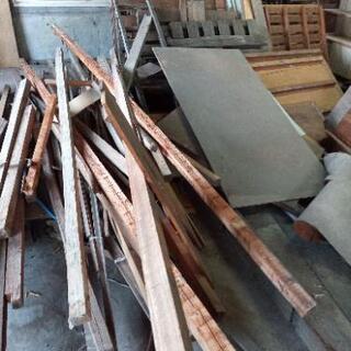 無料　木材　パレット　 DIY 　端材　燃料　たきものにどうぞ　