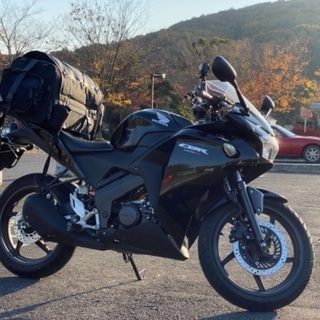 商談中　CBR125R キズ、タンク凹み有り 約13700km走行