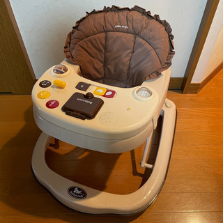 おもちゃ付き歩行器