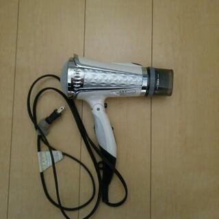 ドライヤーテスコムtid950ione
