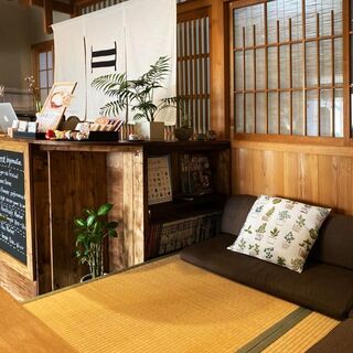 ＜千本丸太町バス停近！＞勉強会、女子会、ママ会、リモートワーキング、ワークショップ向けレンタルスペース！さらに英会話か中国語会話の練習相手になります！ − 京都府