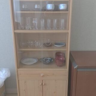 食器棚、食器付き