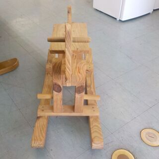 ID:G968252　おもちゃ（木馬）の画像