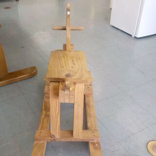 ID:G968252　おもちゃ（木馬）の画像