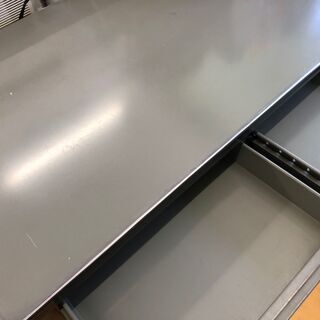 オフィス用事務机無料でお譲りします（最大10台）　※決定済