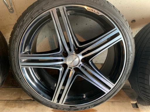20インチアルミ　ヴァルド