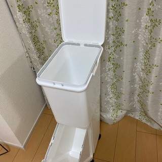 2段式ゴミ箱の画像