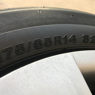 【決まりました】レグノ175/65-14 ホイール・キャップ付4本組