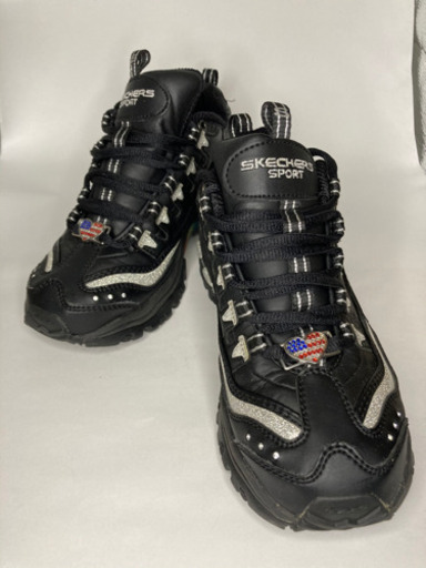 skechers黒スニーカー
