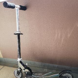 AVIGO のキックボード
