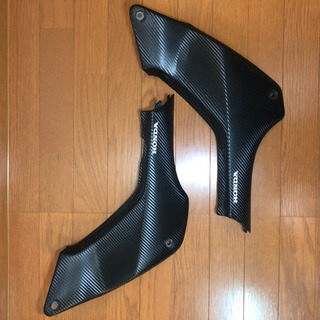 ホンダ バイク サイドカバー