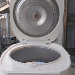 炊飯ジャーの画像