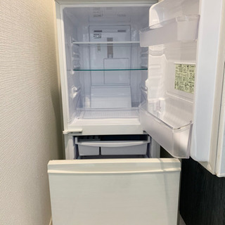 SHARP 美品✨SJ-D14C-W 冷蔵庫の画像