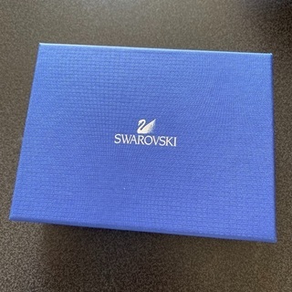 【15,000円、ほぼ新品・未使用】SWAROVSKI クリスタル熊「アーノルド」 キーホルダーの画像