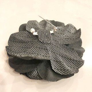 【ネット決済・配送】#7 新品未使用　美品　ハンドメイド　手作り　コサージュ　花　フォーマル　ブローチ　カメリア　上品　パーティー　衣装 Handmade formal corsage broach flower event luxurious Chanel Camilla costume partyの画像