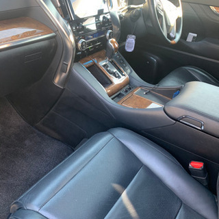 30アルファードエグゼクティブラウンジの画像