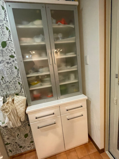 大塚家具 スタイリッシュ 食器棚 北欧 カップボード