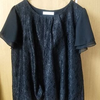 ＊無料＊洋服上下あげます❣️