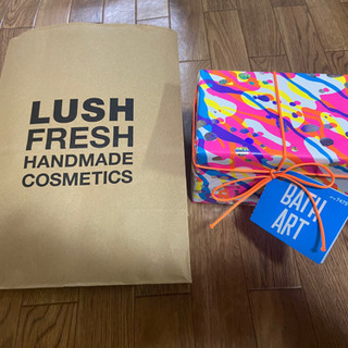 LUSH ラッシュ　バスボム　2個セット