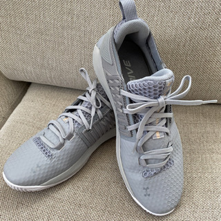 【美品】UNDER ARMOR アンダーアーマー スニーカー バ...