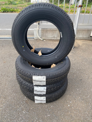 新品タイヤ　ブリヂストン4本