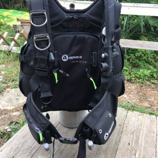 ダイビング器材 BCD APEKS 