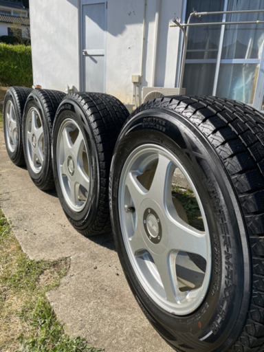 【値下げしました】エクストレイル他、スタッドレス16インチタイヤ、ホイールセット