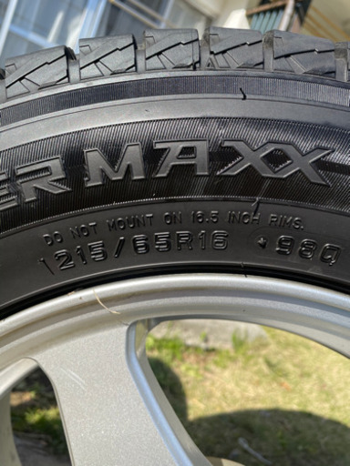 【値下げしました】エクストレイル他、スタッドレス16インチタイヤ、ホイールセット