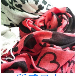 【新品】ONE PIECE 大判ストール　ハンコックドクロ柄の画像