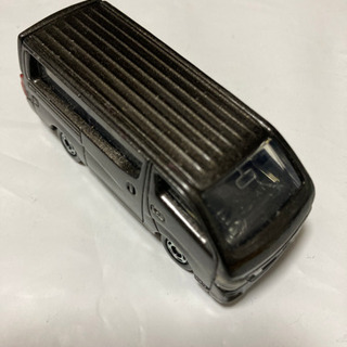 トミカ　ミニカー　ニッサン　キャラバン