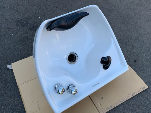 引取り限定 売ります　タカラ ベルモント シャンプーボール シャンプー台　美容室　ヘアサロン