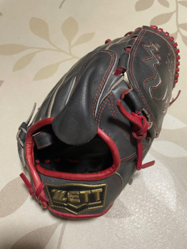 軟式投手用グローブ