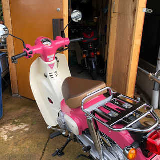 ホンダスーパーカブ天気の子バージョン110の画像